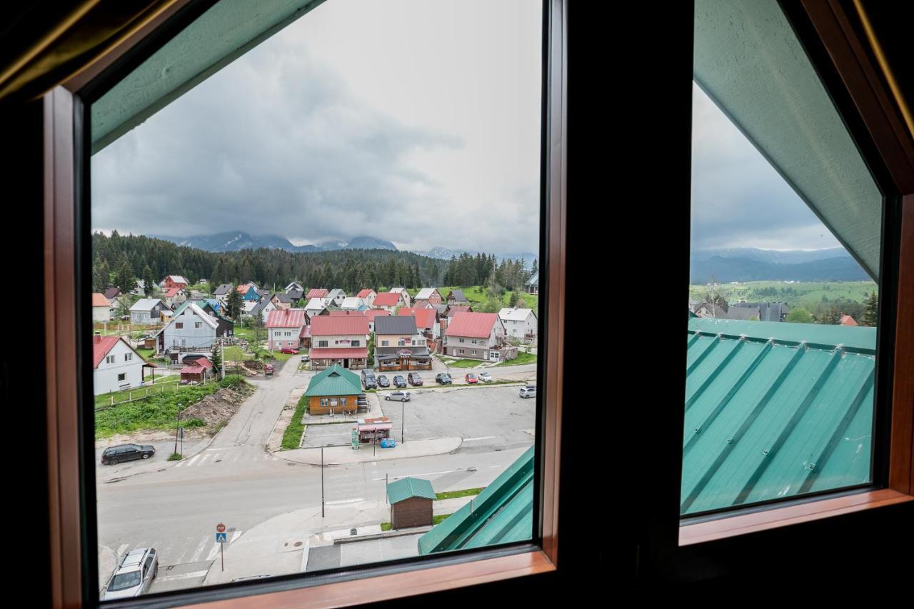 Forma Lux Zabljak Bagian luar foto