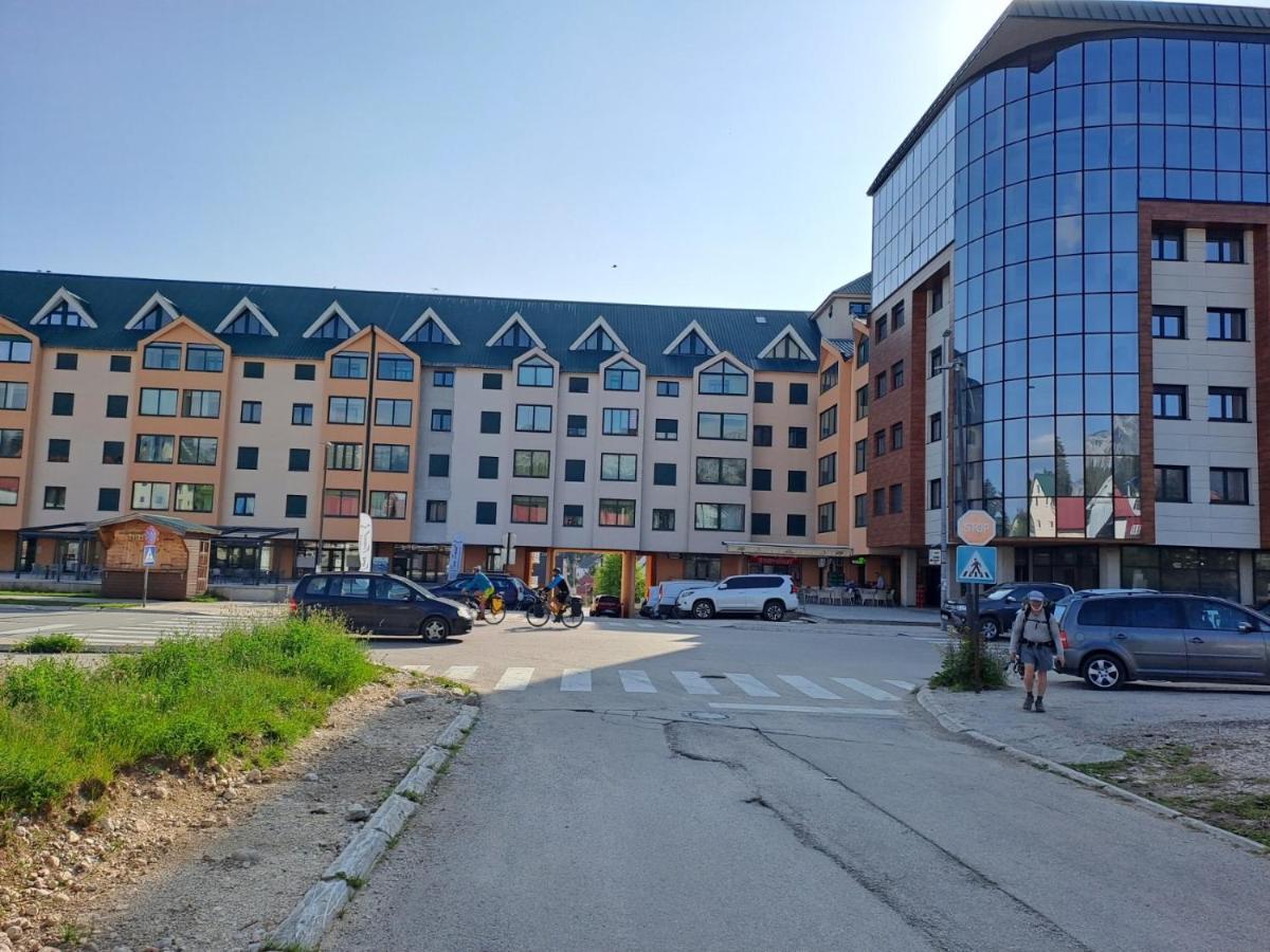 Forma Lux Zabljak Bagian luar foto